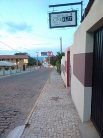 Cine Flat