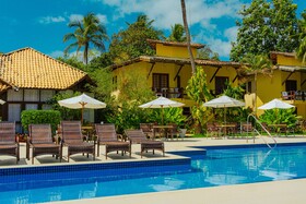 Arraial Bangalô Praia Hotel