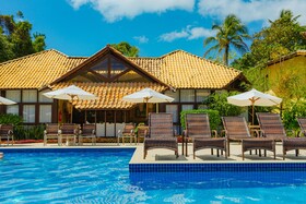 Arraial Bangalô Praia Hotel