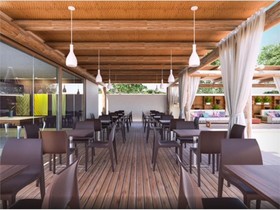 Ravenala Hotel