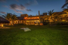 Kenoa Exclusive Beach Spa & Resort