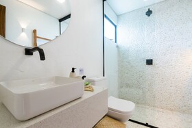 Mikiki Lifestyle Hotel