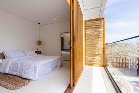 Mikiki Lifestyle Hotel
