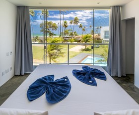 B Blue Beachouses