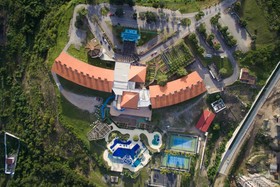 Garden Hotel & Resort