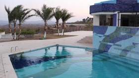 Garden Hotel & Resort