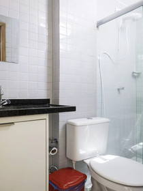 Hotel Kairos by OYO Rooms