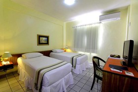 Hotel Serrano