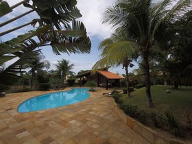 Kiwi Pousada & Lounge