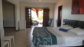 Kiwi Pousada & Lounge