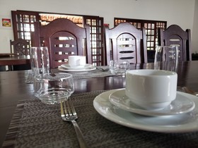 Kiwi Pousada & Lounge