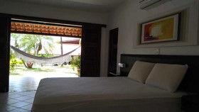 Kiwi Pousada & Lounge