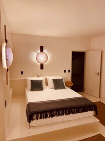 Outro Beach Club Hotel