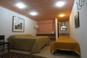Hotel Highlander