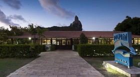 Dolphin Hotel