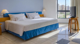 Iate Plaza Hotel