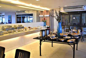 Iate Plaza Hotel