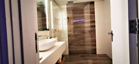 Iate Plaza Hotel