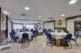 Iate Plaza Hotel