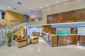 Iate Plaza Hotel