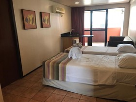 Plaza Praia Suites