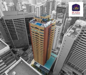 Plaza Praia Suites