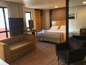 Plaza Praia Suites