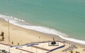 Plaza Praia Suites