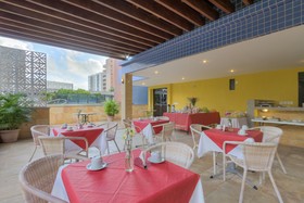 Praia Mansa Suíte Hotel