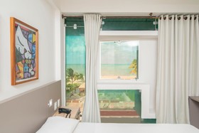 Xenius Hotel