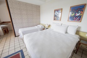 Xenius Hotel