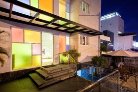 Malibu Plaza Hotel