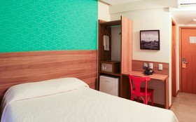 Malibu Plaza Hotel