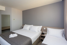 Flix Hotel