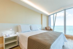 Hotel Brisa Suites
