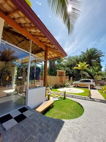 Laus Bangalos Experience