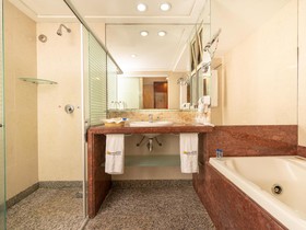 Ocean Palace Beach Resort & Bungalows