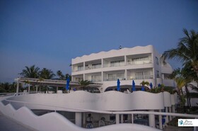 New Casablanca Praia Hotel