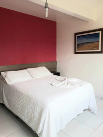 Kris Hotel