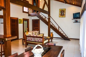 Domus Villas