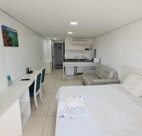 Laguna Beach Flat by AFT