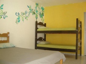 Swell's Hostel & Suites