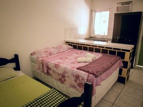 Swell's Hostel & Suites