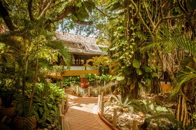 Casa Blanca Park Hotel