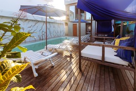 Santorini Beach Hotel