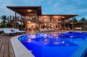 Suites Luxury Outeiro Espelho