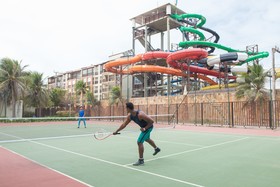Acqua Beach Park Resort