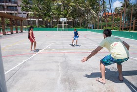Suites Beach Park Resort