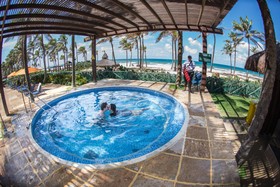 Suites Beach Park Resort