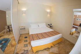 Suites Beach Park Resort